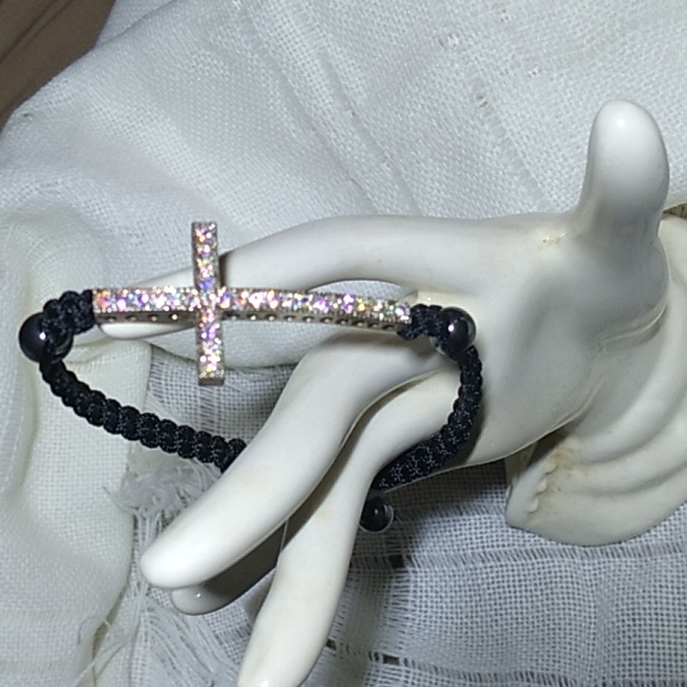 Macrame bracelet